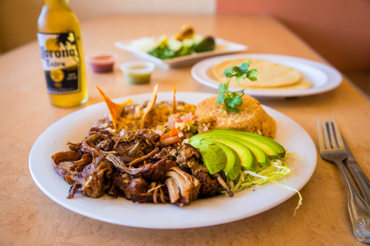 carnitas plate